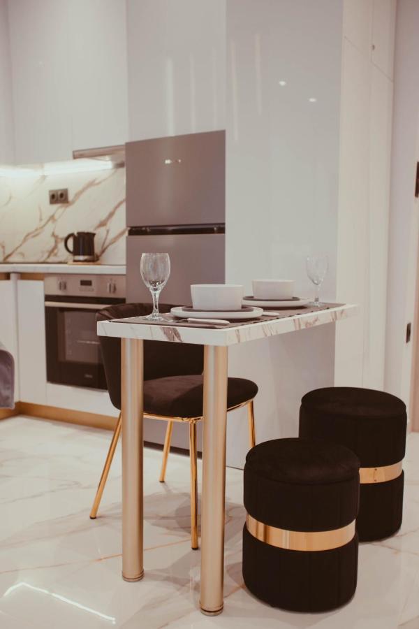 Aelia - Luxury Central Suite Александруполис Екстериор снимка